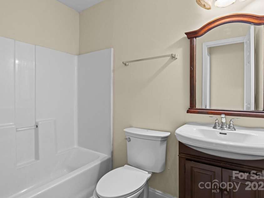 2325 Sanders Avenue, Charlotte, NC 28216.  MLS# CAR4241817, YatesRealty ID 7320. 