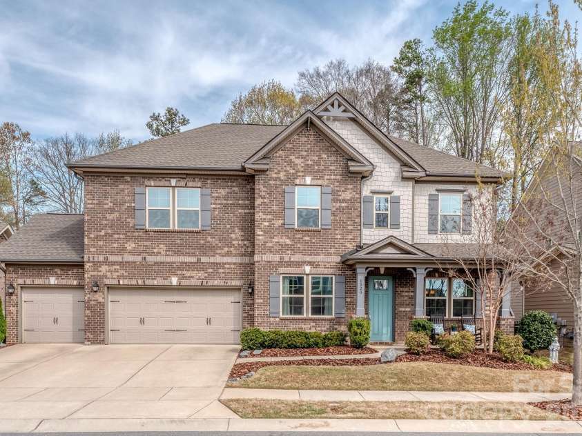 1520 Afton Way, Fort Mill, SC 29708.  MLS# CAR4357058, YatesRealty ID 7322. Welcome Home! 