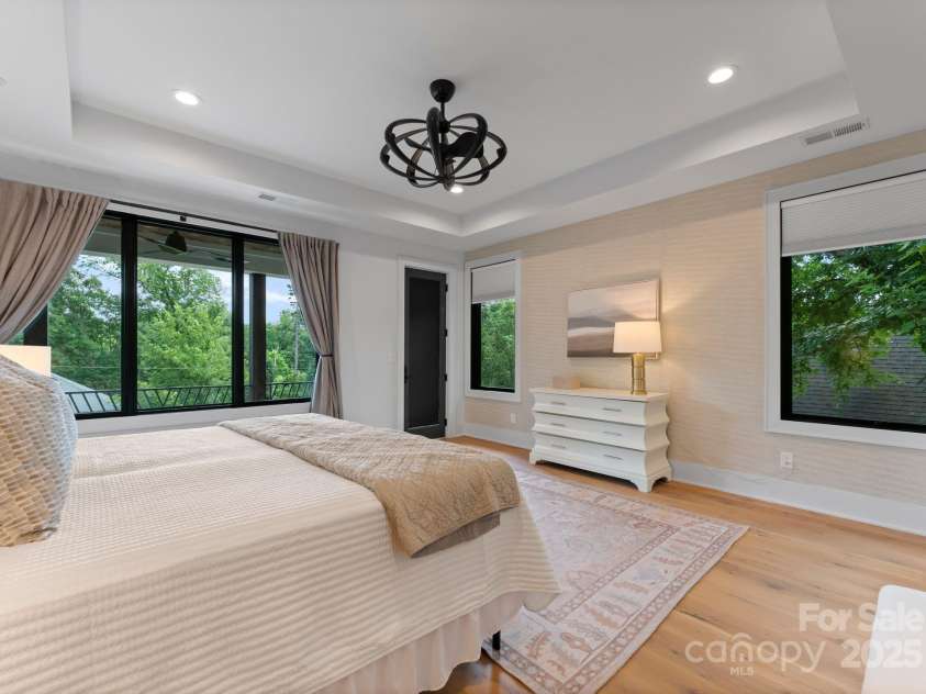 3416 Windsor Drive, Charlotte, NC 28209.  MLS# CAR4234263, YatesRealty ID 7324. 