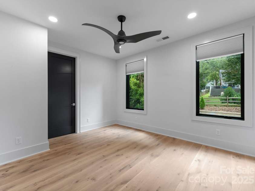 3416 Windsor Drive, Charlotte, NC 28209.  MLS# CAR4234263, YatesRealty ID 7324. 