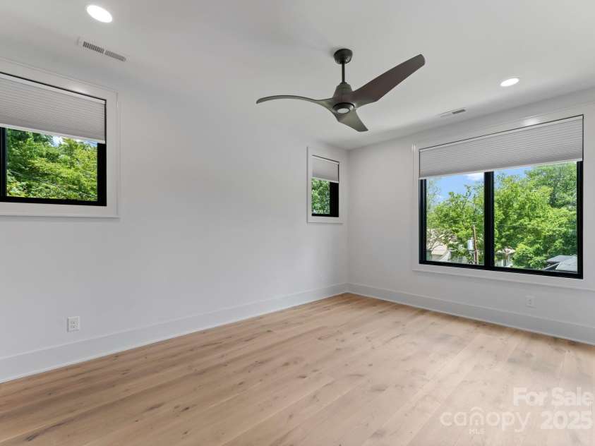 3416 Windsor Drive, Charlotte, NC 28209.  MLS# CAR4234263, YatesRealty ID 7324. 