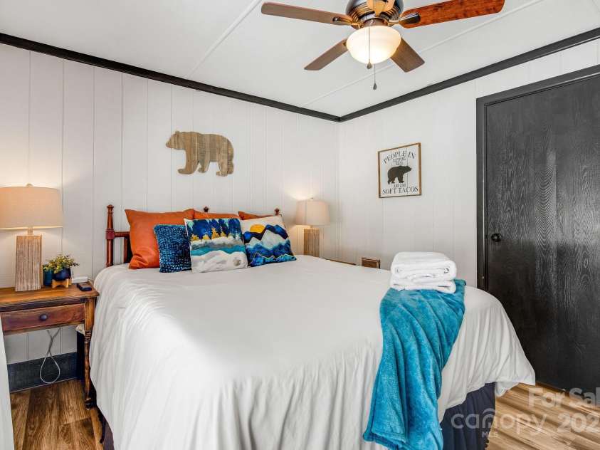 220 Charter Hills Road, Beech Mountain, NC 28604.  MLS# CAR4223784, YatesRealty ID 7326. 