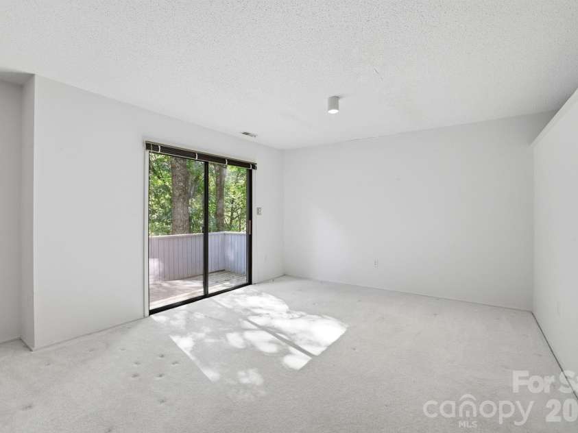 3423 Tinkerbell Lane, Charlotte, NC 28210.  MLS# CAR4384349, YatesRealty ID 7326. 