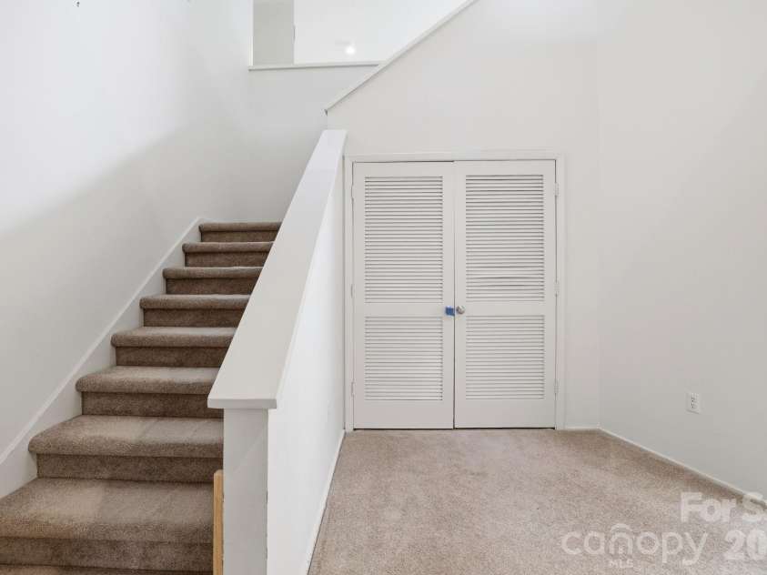 3423 Tinkerbell Lane, Charlotte, NC 28210.  MLS# CAR4384349, YatesRealty ID 7326. 