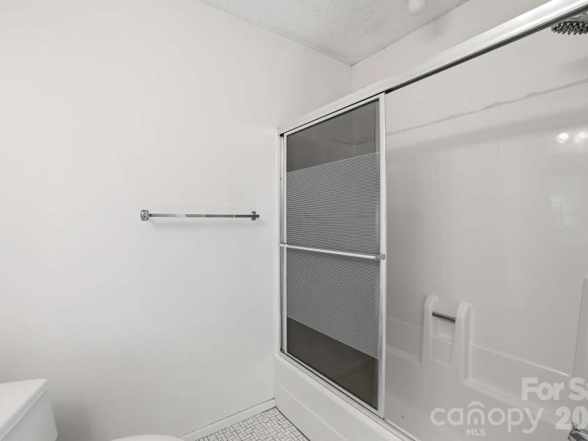 3423 Tinkerbell Lane, Charlotte, NC 28210.  MLS# CAR4384349, YatesRealty ID 7326. 