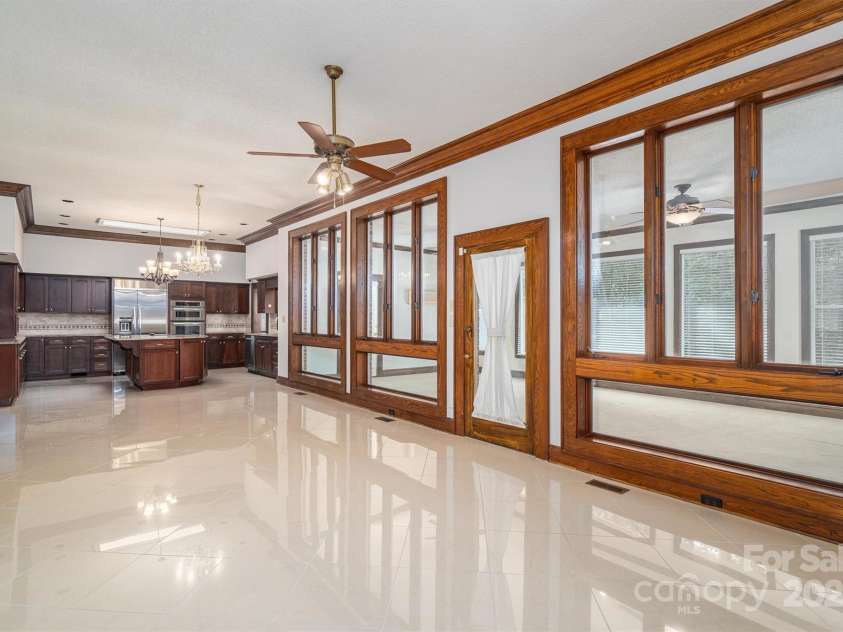 1816 Country Garden Drive, Shelby, NC 28150.  MLS# CAR4228610, YatesRealty ID 7327. 