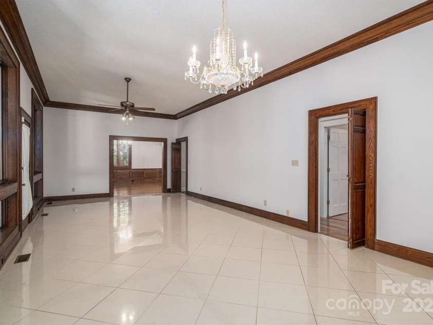 1816 Country Garden Drive, Shelby, NC 28150.  MLS# CAR4228610, YatesRealty ID 7327. 