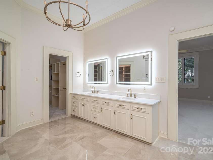 1816 Country Garden Drive, Shelby, NC 28150.  MLS# CAR4228610, YatesRealty ID 7327. 