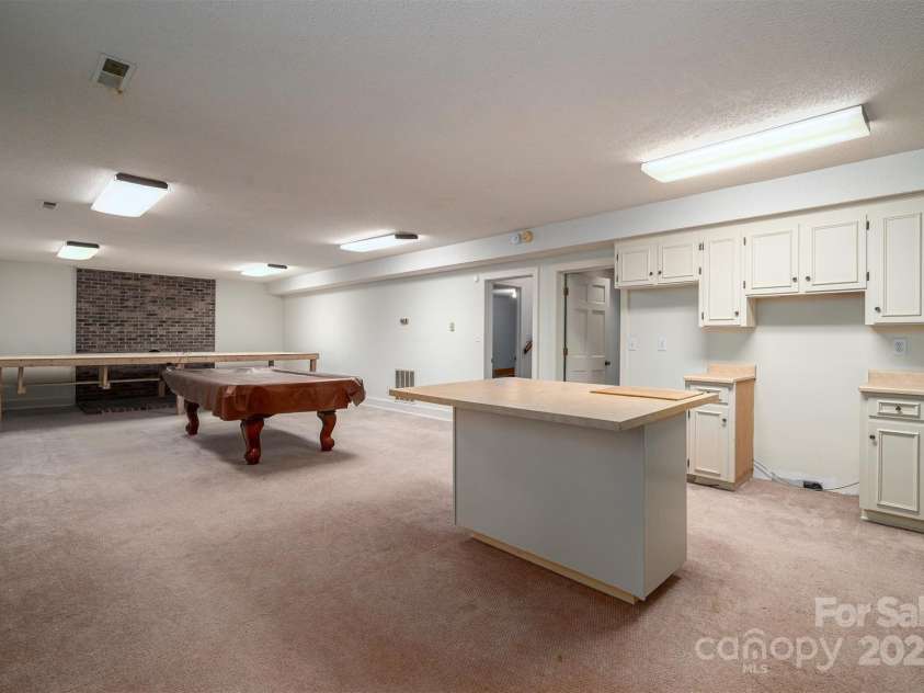 1816 Country Garden Drive, Shelby, NC 28150.  MLS# CAR4228610, YatesRealty ID 7327. 