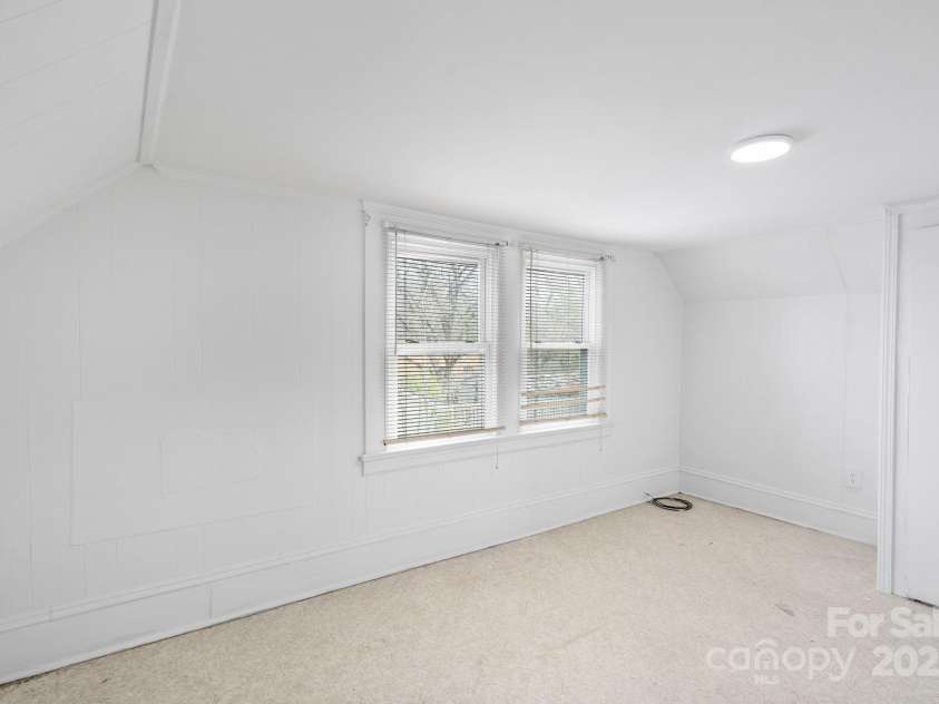 321 Coleman Avenue, Rocky Mount, NC 27801.  MLS# CAR4233676, YatesRealty ID 7329. 