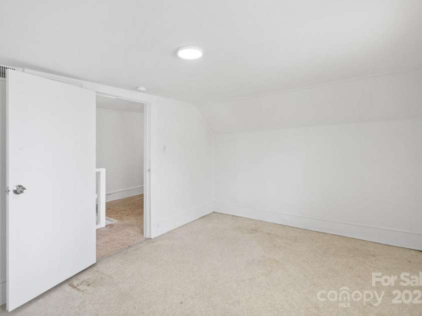 321 Coleman Avenue, Rocky Mount, NC 27801.  MLS# CAR4233676, YatesRealty ID 7329. 