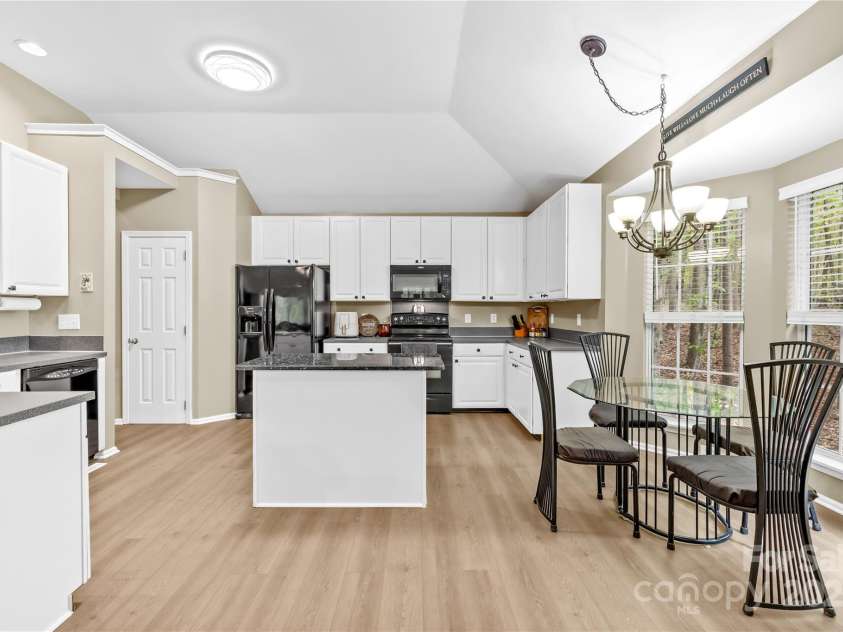 11113 Asbury Chapel Road, Huntersville, NC 28078.  MLS# CAR4317165, YatesRealty ID 733. 