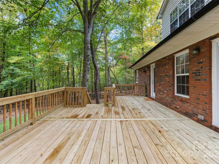 11113 Asbury Chapel Road, Huntersville, NC 28078.  MLS# CAR4317165, YatesRealty ID 733. 