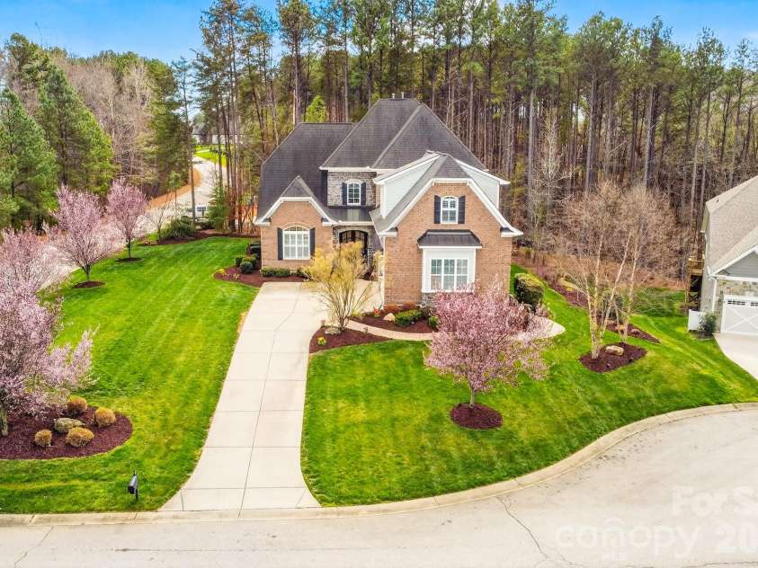 407 Blue Bay Court, York, SC 29745.  MLS# CAR4351956, YatesRealty ID 7330. 