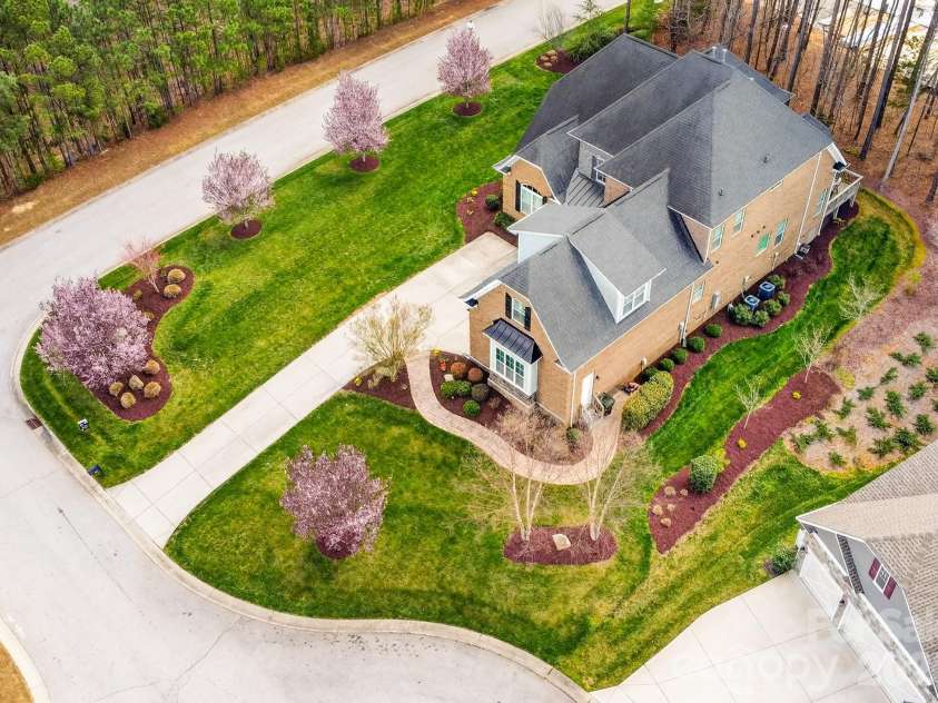 407 Blue Bay Court, York, SC 29745.  MLS# CAR4351956, YatesRealty ID 7330. 