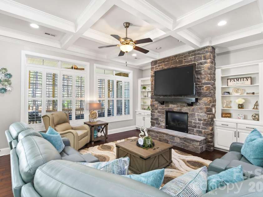 407 Blue Bay Court, York, SC 29745.  MLS# CAR4351956, YatesRealty ID 7330. 
