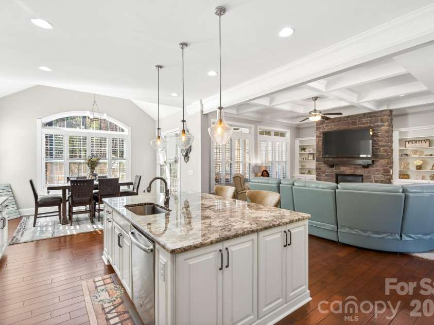 407 Blue Bay Court, York, SC 29745.  MLS# CAR4351956, YatesRealty ID 7330. 