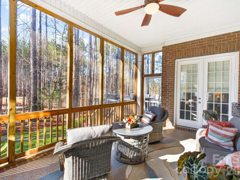 407 Blue Bay Court, York, SC 29745.  MLS# CAR4351956, YatesRealty ID 7330. 
