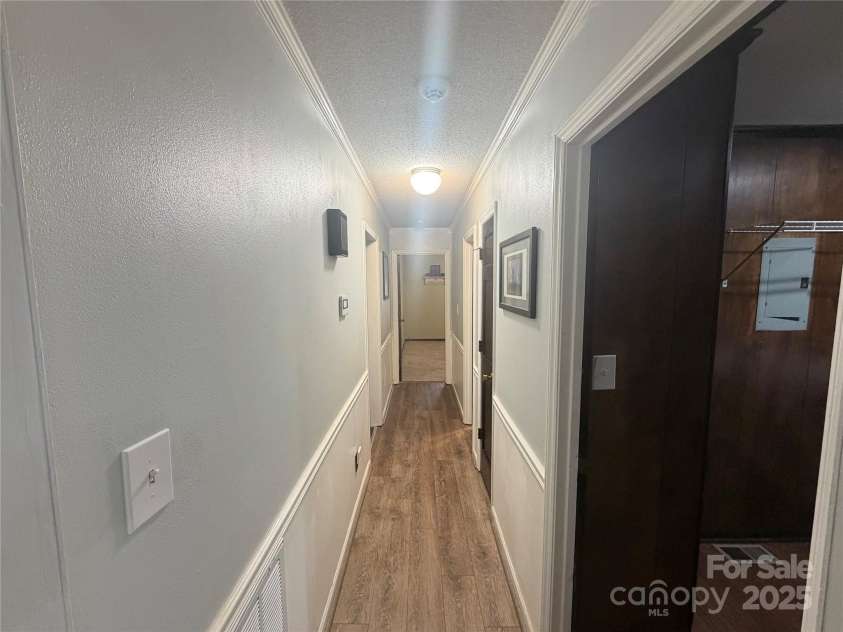 709 Woodside Drive, Kings Mountain, NC 28086.  MLS# CAR4329976, YatesRealty ID 7331. 
