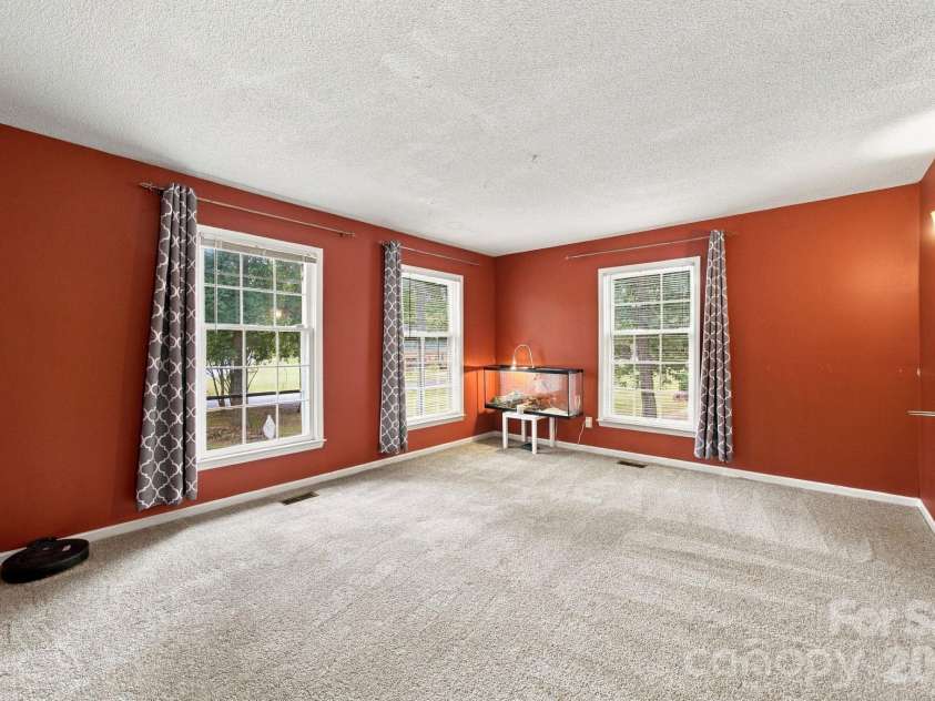 709 Woodside Drive, Kings Mountain, NC 28086.  MLS# CAR4425802, YatesRealty ID 7331. 