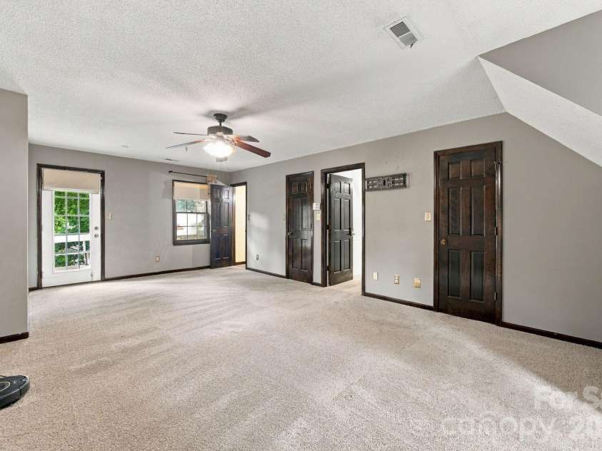 709 Woodside Drive, Kings Mountain, NC 28086.  MLS# CAR4425802, YatesRealty ID 7331. 