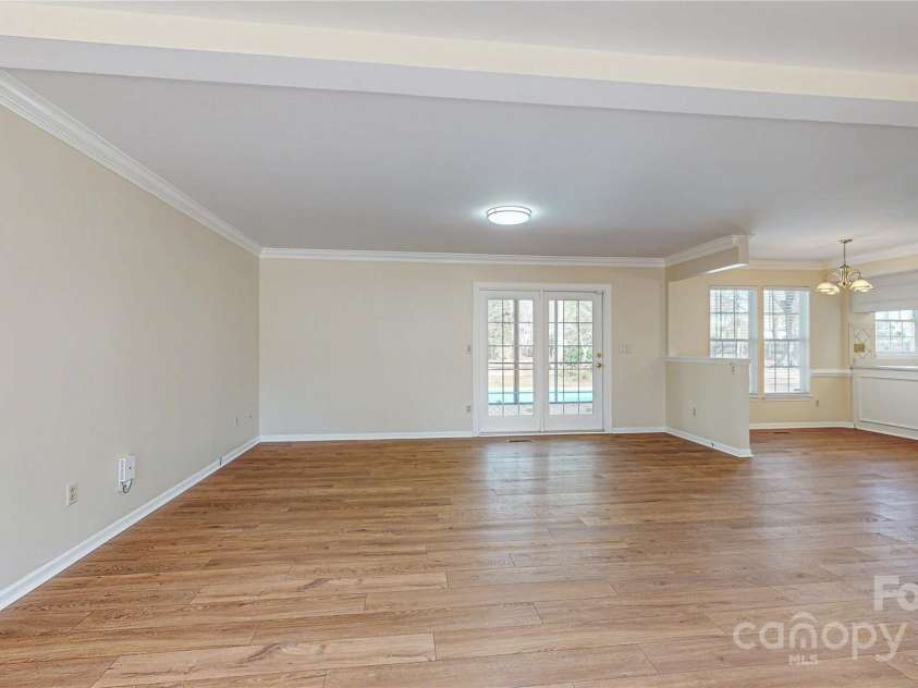 2605 Willowdale Lane, Matthews, NC 28105.  MLS# CAR4204541, YatesRealty ID 7332. 