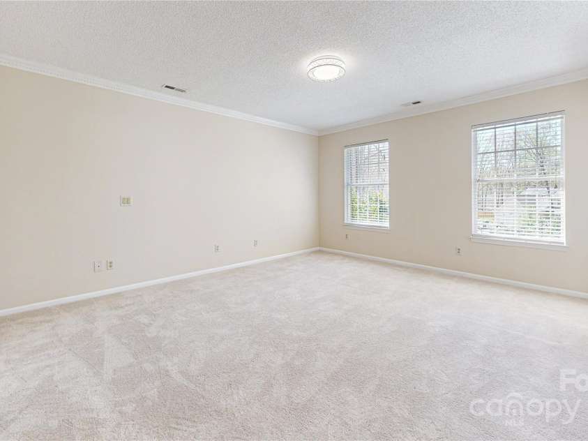 2605 Willowdale Lane, Matthews, NC 28105.  MLS# CAR4204541, YatesRealty ID 7332. 