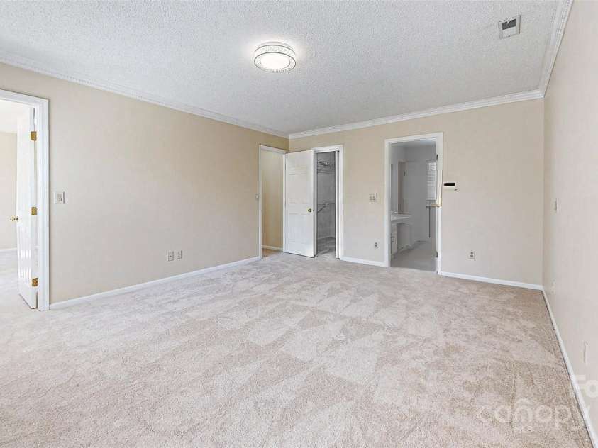 2605 Willowdale Lane, Matthews, NC 28105.  MLS# CAR4204541, YatesRealty ID 7332. 