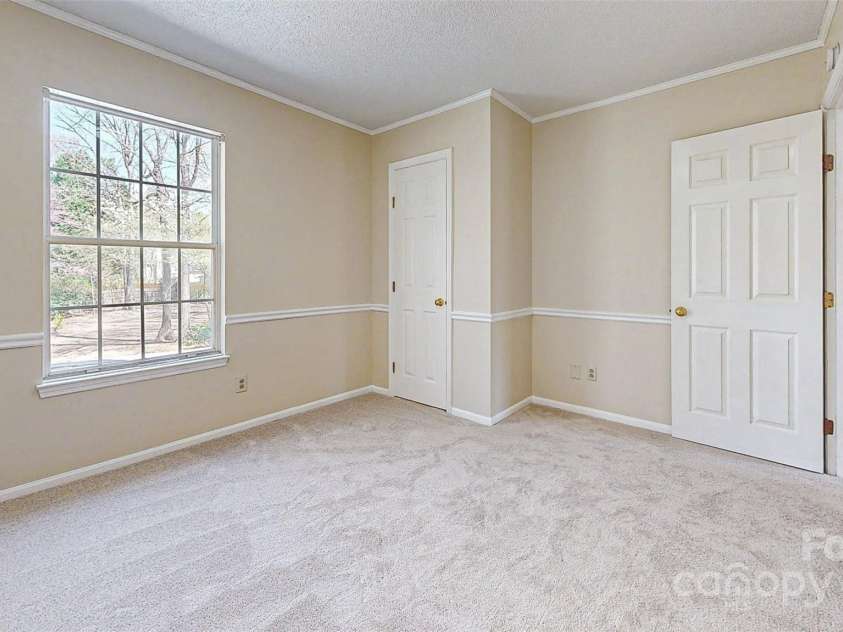 2605 Willowdale Lane, Matthews, NC 28105.  MLS# CAR4204541, YatesRealty ID 7332. 