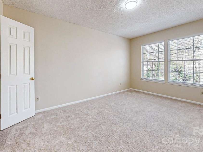 2605 Willowdale Lane, Matthews, NC 28105.  MLS# CAR4204541, YatesRealty ID 7332. 