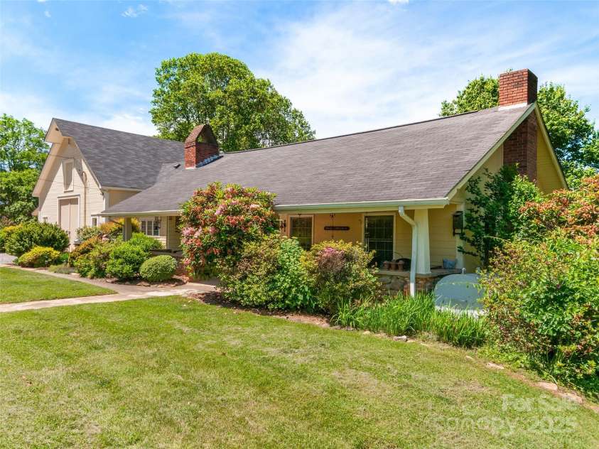 229 Crabtree Mountain Road, Canton, NC 28716.  MLS# CAR4264280, YatesRealty ID 7333. 