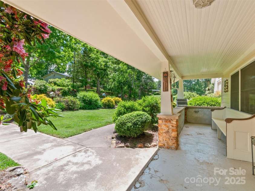 229 Crabtree Mountain Road, Canton, NC 28716.  MLS# CAR4264280, YatesRealty ID 7333. 
