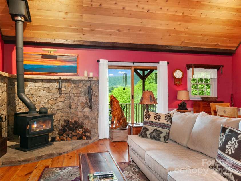 229 Crabtree Mountain Road, Canton, NC 28716.  MLS# CAR4264280, YatesRealty ID 7333. 