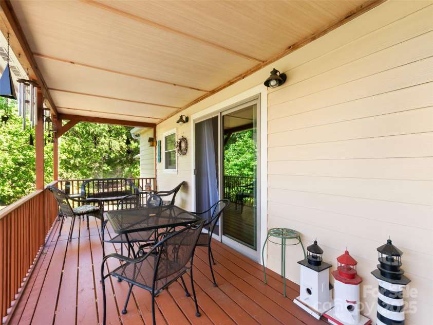 229 Crabtree Mountain Road, Canton, NC 28716.  MLS# CAR4264280, YatesRealty ID 7333. 