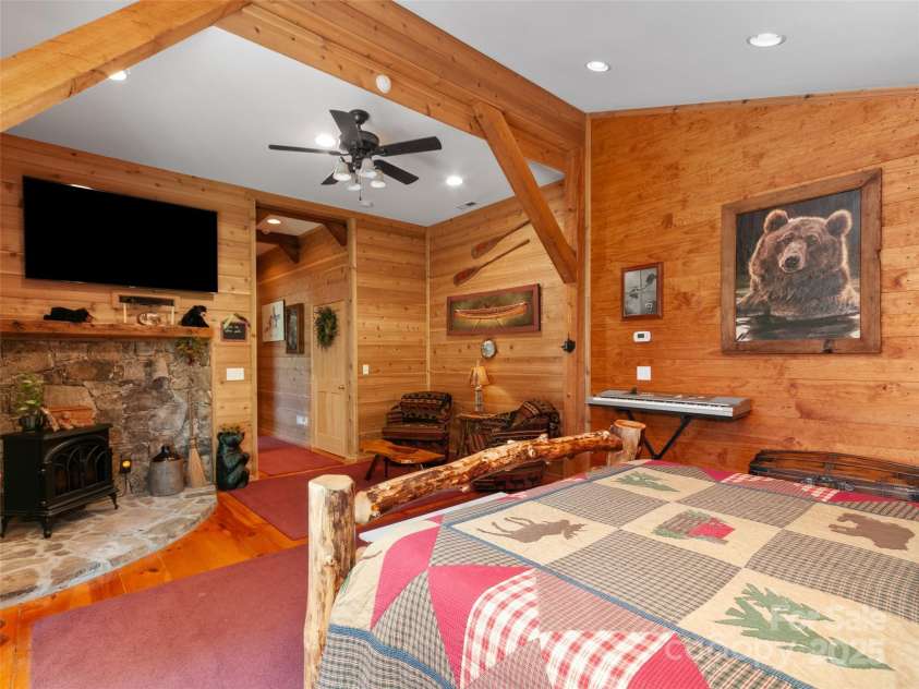 229 Crabtree Mountain Road, Canton, NC 28716.  MLS# CAR4264280, YatesRealty ID 7333. 
