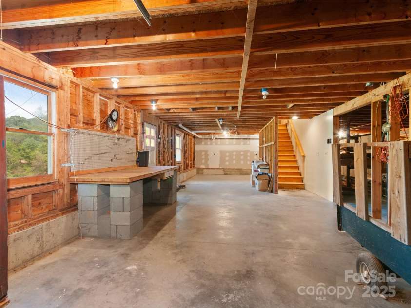 229 Crabtree Mountain Road, Canton, NC 28716.  MLS# CAR4264280, YatesRealty ID 7333. 