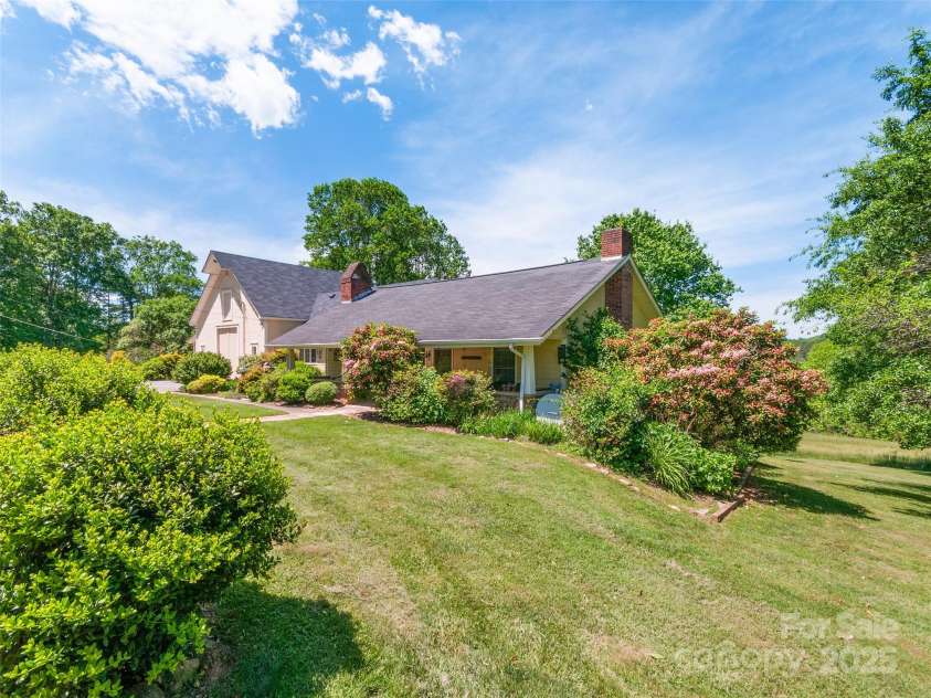 229 Crabtree Mountain Road, Canton, NC 28716.  MLS# CAR4264280, YatesRealty ID 7333. 