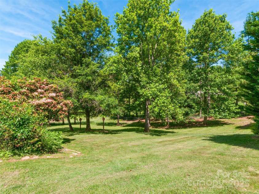 229 Crabtree Mountain Road, Canton, NC 28716.  MLS# CAR4264280, YatesRealty ID 7333. 