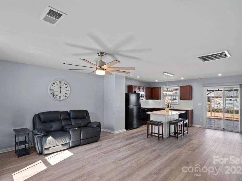 2462 Willow Pond Lane, Concord, NC 28025.  MLS# CAR4228242, YatesRealty ID 7334. Open Floor Plan