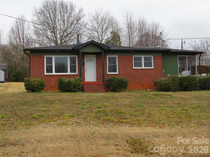 274 Georgia Street, Spindale, NC 28160.  MLS# CAR4349075, YatesRealty ID 7334. 