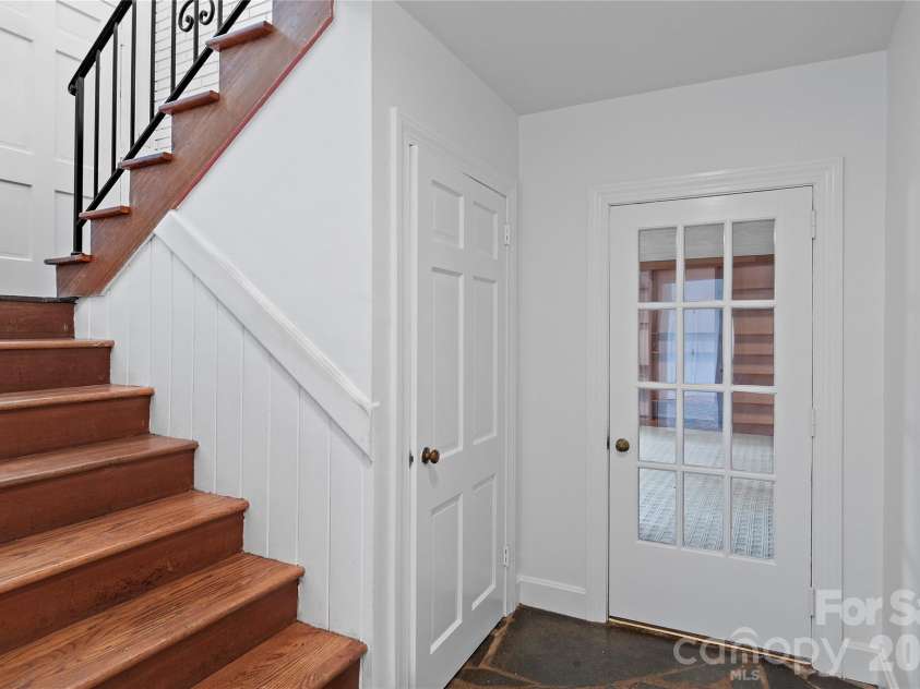 3116 Burkeshore Road, Winston Salem, NC 27106.  MLS# CAR4350889, YatesRealty ID 7338. 