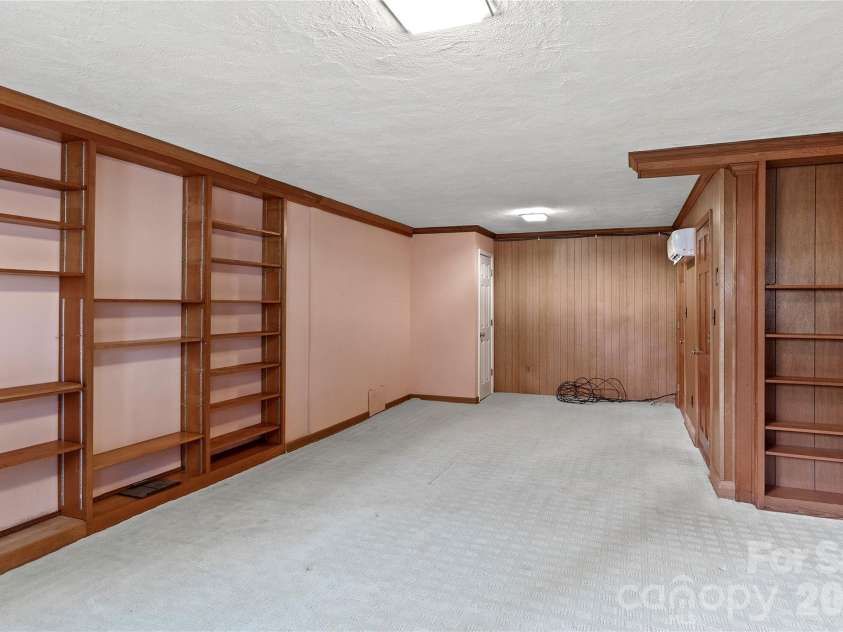 3116 Burkeshore Road, Winston Salem, NC 27106.  MLS# CAR4350889, YatesRealty ID 7338. 