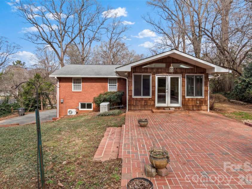 3116 Burkeshore Road, Winston Salem, NC 27106.  MLS# CAR4350889, YatesRealty ID 7338. 