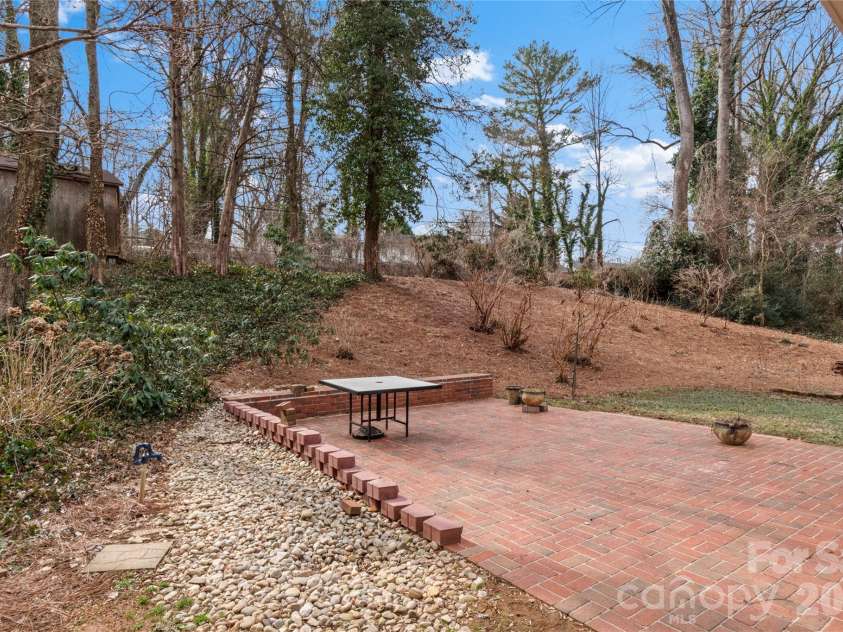 3116 Burkeshore Road, Winston Salem, NC 27106.  MLS# CAR4350889, YatesRealty ID 7338. 