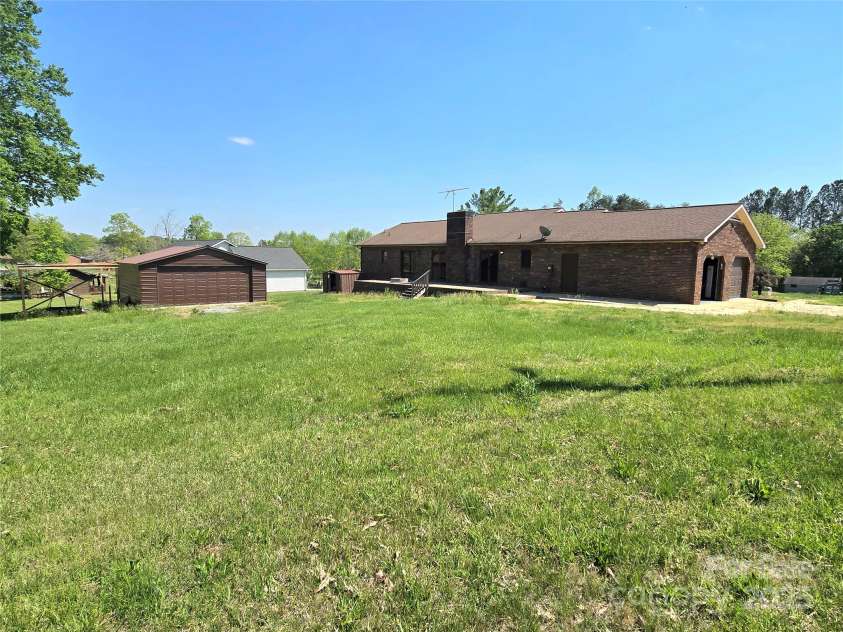 7141 Knobs Landing, Connelly Springs, NC 28612.  MLS# CAR4249584, YatesRealty ID 7338. 