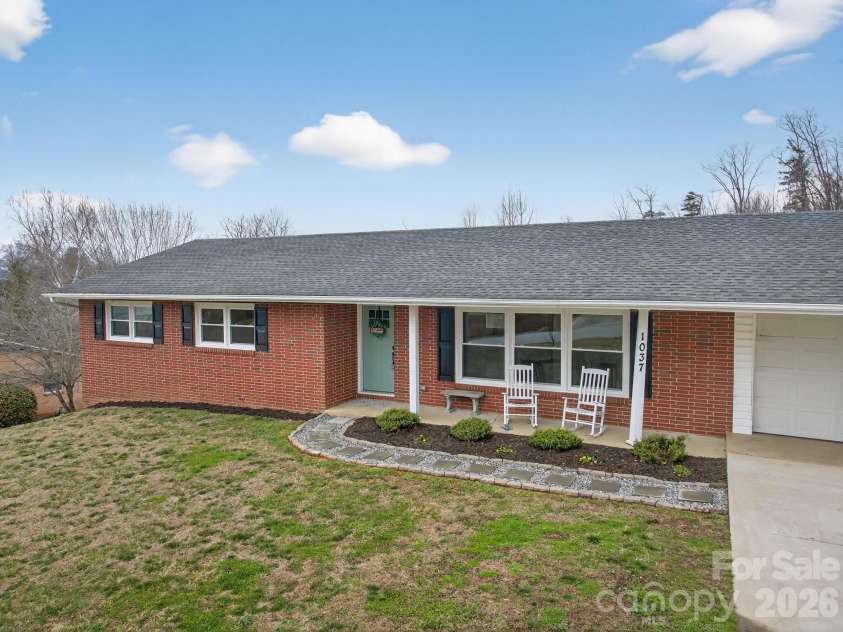 1037 Prestwood Drive, Lenoir, NC 28645.  MLS# CAR4351995, YatesRealty ID 7339. 