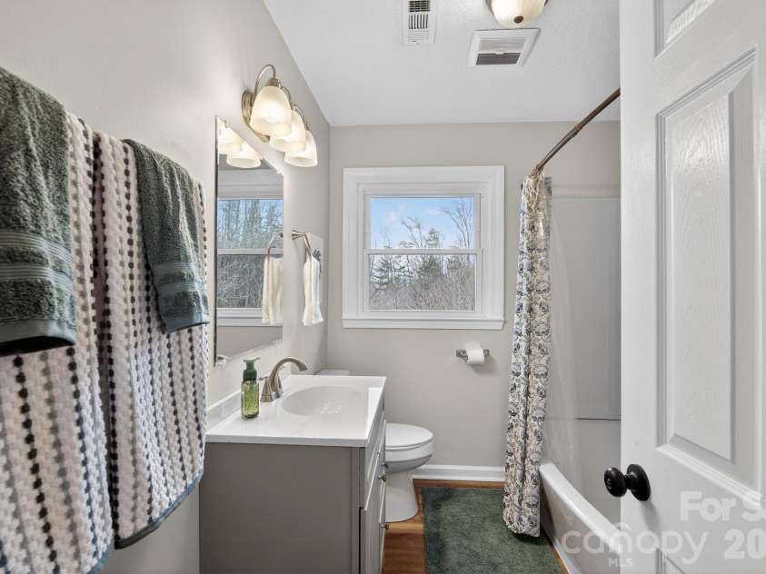 1037 Prestwood Drive, Lenoir, NC 28645.  MLS# CAR4351995, YatesRealty ID 7339. Hall bathroom
