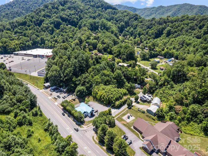 66 Bradley Street, Waynesville, NC 28786.  MLS# CAR4232030, YatesRealty ID 7339. 