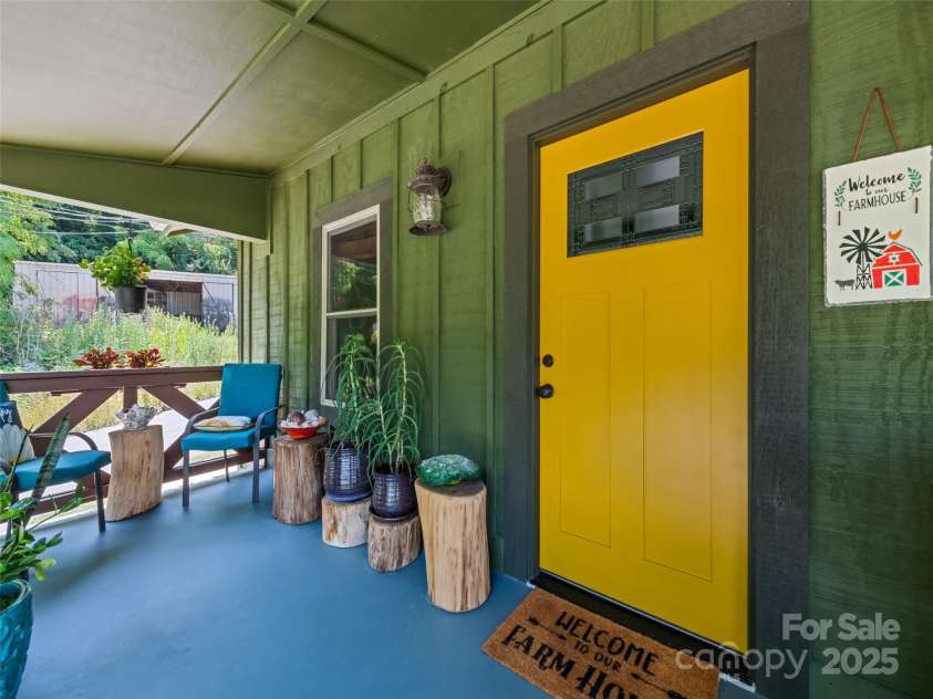 66 Bradley Street, Waynesville, NC 28786.  MLS# CAR4232030, YatesRealty ID 7339. 