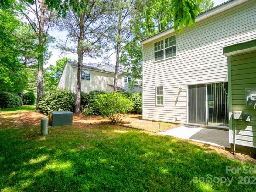 1748 Pergola Place, Charlotte, NC 28213.  MLS# CAR4220088, YatesRealty ID 734. 